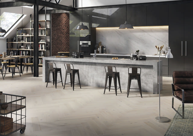 Sildeben Eg Cappuccino, børstet hvid matlak